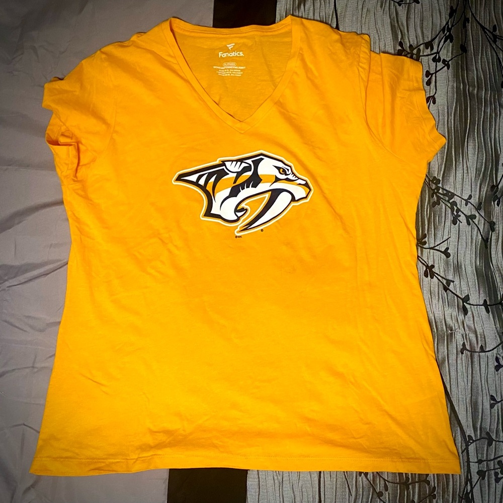 Original Fanatics XL Nashville Predators T-Shirt
